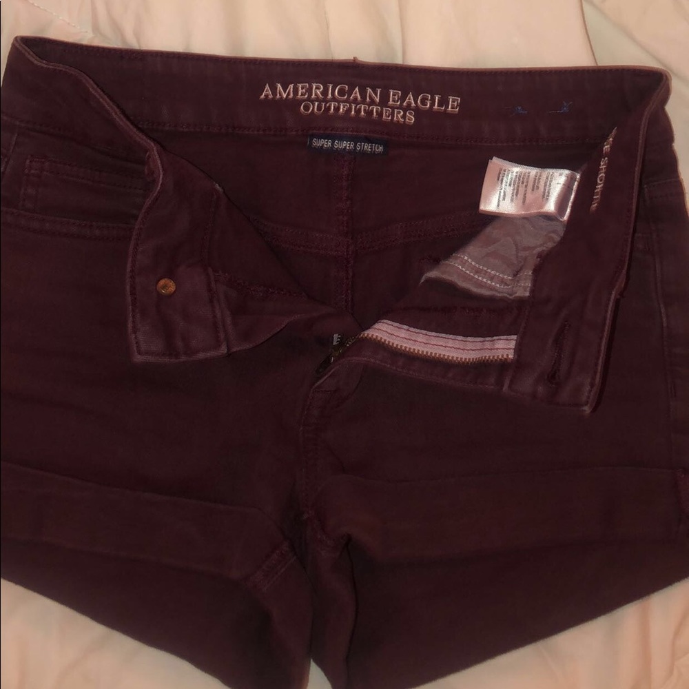 American Eagle Maroon Jean Shorts - Picture 3 of 4